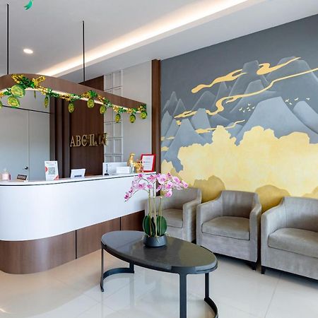 Reddoorz Plus At Komplek Abc Batu Aji Batam Kubuk Экстерьер фото