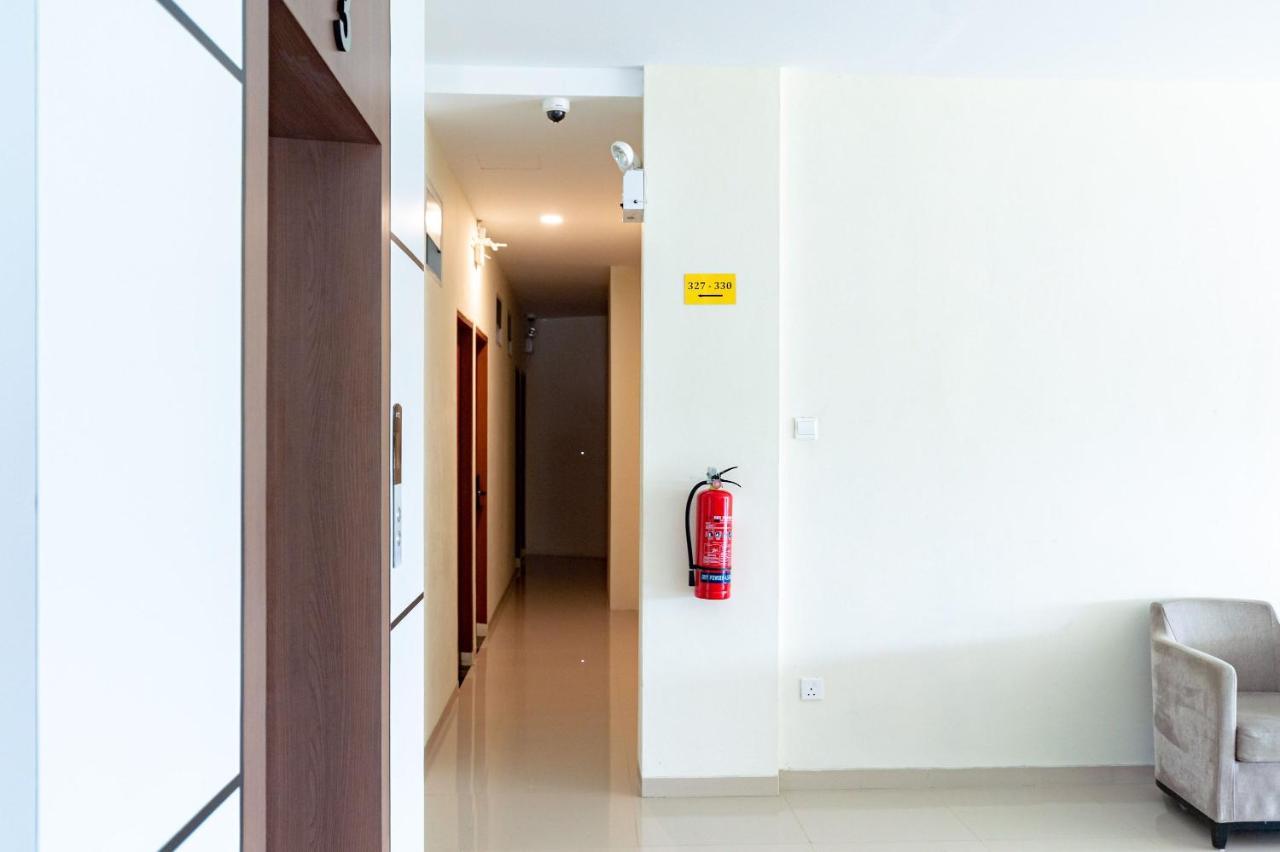 Reddoorz Plus At Komplek Abc Batu Aji Batam Kubuk Экстерьер фото