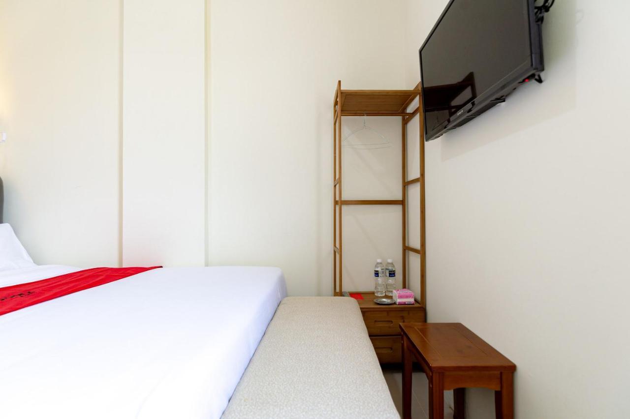 Reddoorz Plus At Komplek Abc Batu Aji Batam Kubuk Экстерьер фото